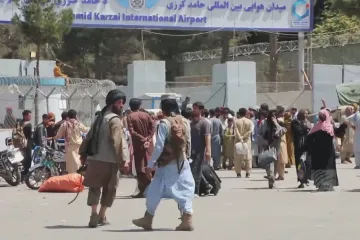Taliban Afghánistánu vládne dva roky. Ekonomika stojí na drogách, ženy přišly o práva
