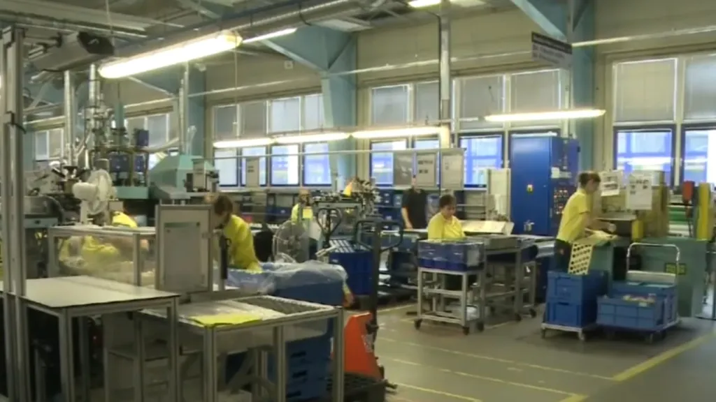 Firma by měla zaměstnanci zaplatit ušlou mzdu