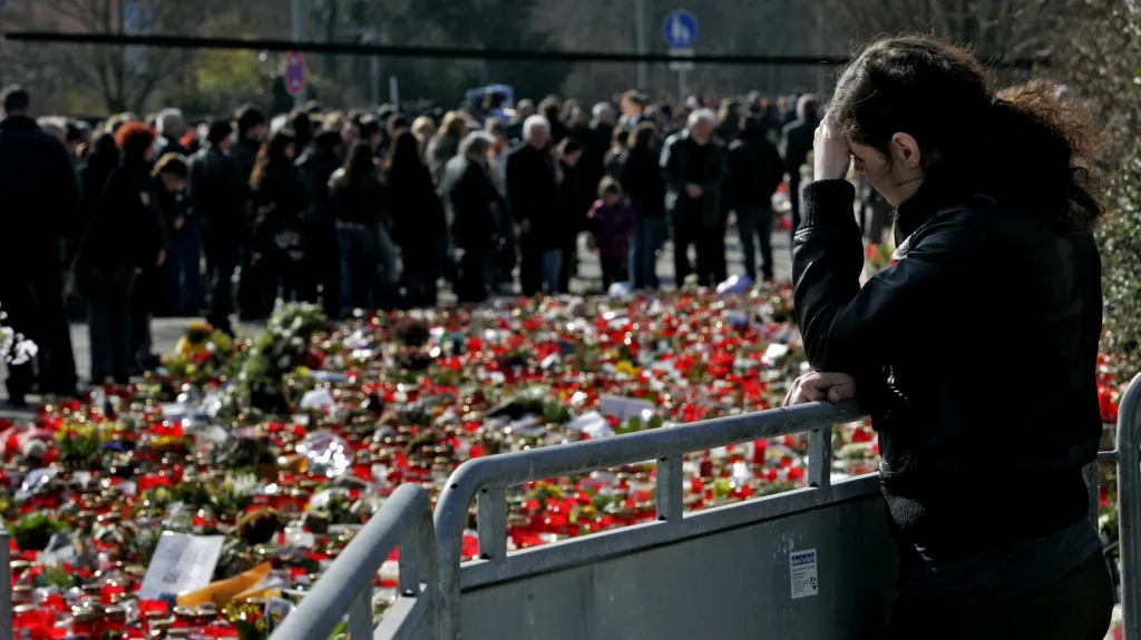 Smuteční obřad za oběti školního masakru v německém Winnendenu