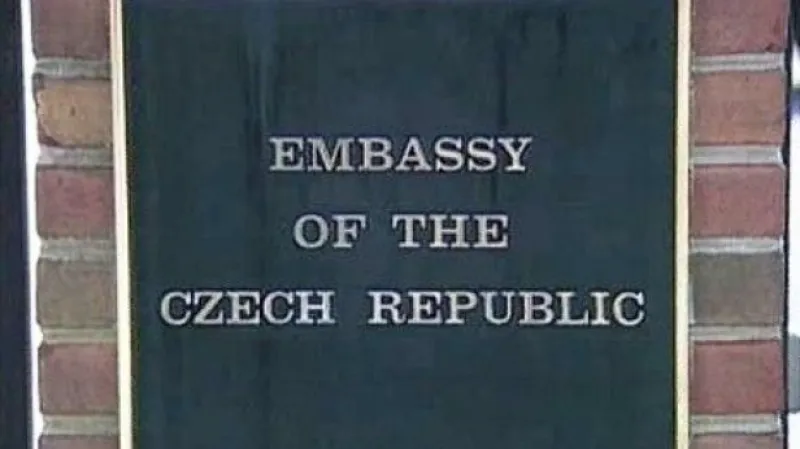 Babiš chce audit ambasád