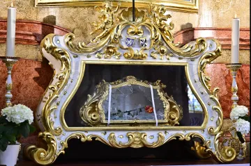 Veřejnost naposledy uvidí lebku svaté Zdislavy, církev ji uloží do hrobky