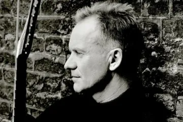 Sting se vrací ke kořenům rocku i do ČR