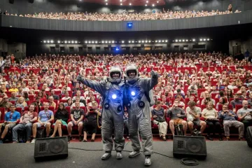 Pro české turisty není Mars demodé. Plundrují ho ve filmu Benjamina Tučka
