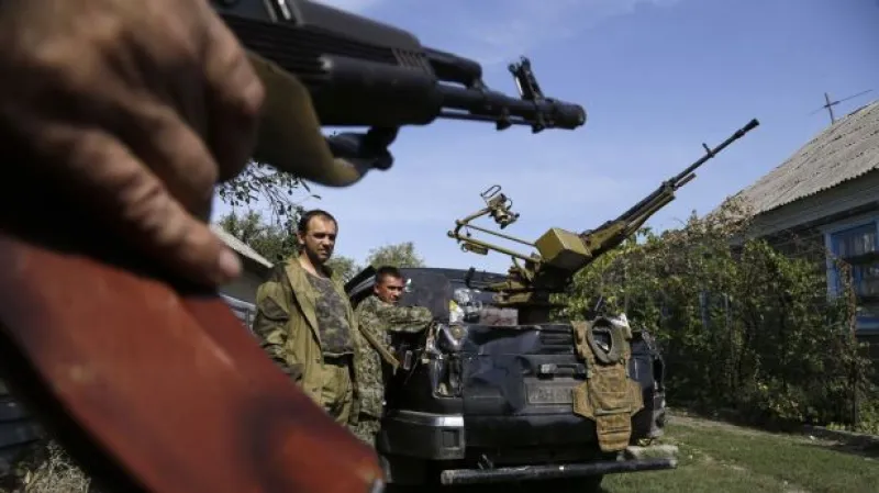 OVM: Schwarzenberg kritizoval postupné sankce, Zaorálek je hájil