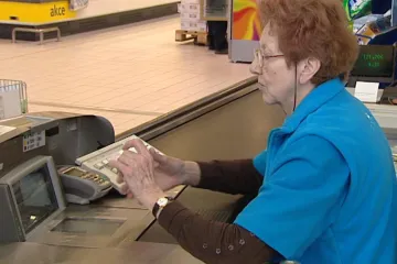 Práci přesčas si někteří zaměstnavatelé pletou s otročinou