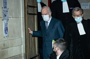 Francouzský soud zprostil expremiéra Balladura viny. Trest dostal jeho bývalý ministr