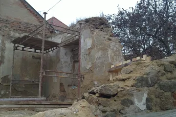 Gotický dům v centru Znojma se nepodařilo zcela zachránit