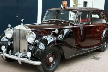 Zemřel automobilový konstruktér Henry Royce