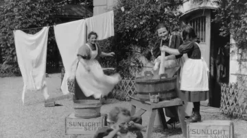 Z filmu Bratři Lumièrové – Dobrodružství pokračuje