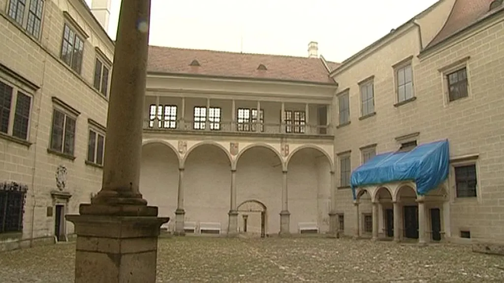 Nádvoří zámku v Telči