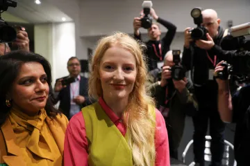 Britští Zelení v doplňovacích volbách zvítězili v „baště labouristů“