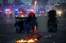 Trumpova vláda nasadí v Los Angeles dva tisíce příslušníků Národní gardy