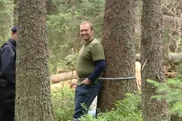 Zákrok policie na Šumavě nabývá na brutalitě, tvrdí aktivista