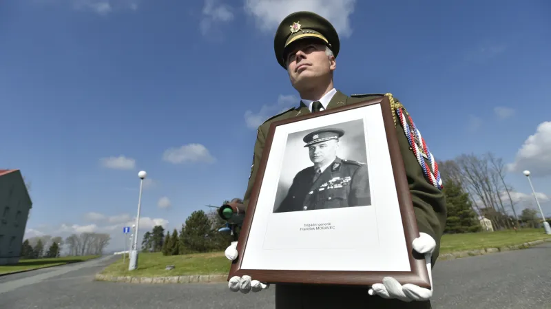 Do Česka byly převezeny ostatky někdejšího velitele československé rozvědky Františka Moravce