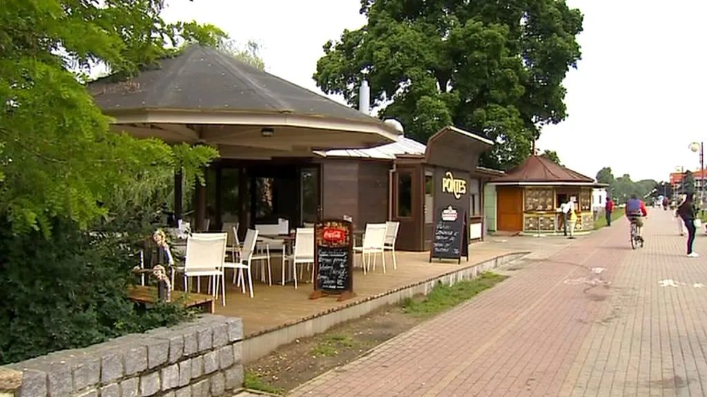 Kavárna Pontes v Písku