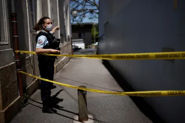 Radikalizovaný a psychicky nemocný muž pobodal v Nantes policistku. Při zatýkání byl zabit