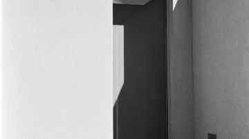 Kristýna Hochmanová: DOX