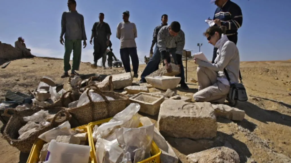Čeští archeologové v Egyptě