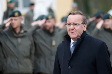 Německu chybí zbraně, které dodalo Ukrajině, podle ministra je do roku 2030 nezvládne doplnit