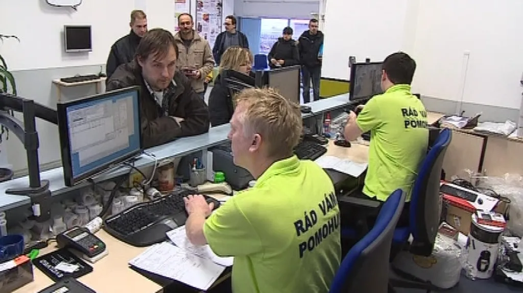 Fronty na reklamačním oddělní internetového obchodu