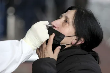 Imunita po prodělaném covidu přetrvává minimálně půl roku, ukazuje studie z Rakouska