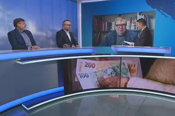 Česko je průmyslová země a vláda zapomíná na náročné profese, říká Juchelka k reformě penzí. Opozice dle Jurečky straší