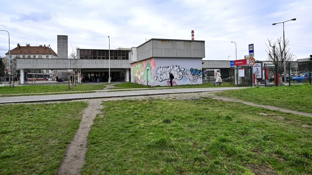 Okolí stanice metra Nádraží Holešovice