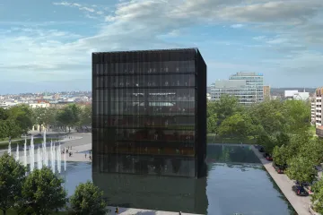Po dvou dekádách příprav začala miliardová stavba Černé kostky