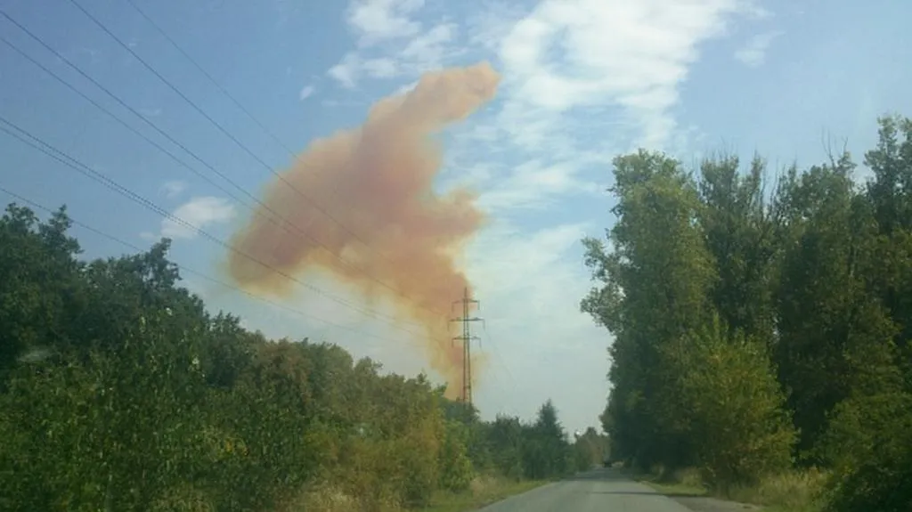 Mrak plynů nad Pardubicemi
