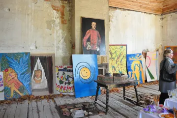 Vernisáž pro okna na zámku v Poběžovicích