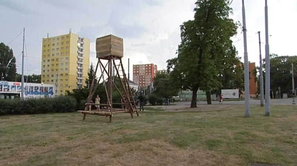 Posed na Mendlově náměstí v Brně