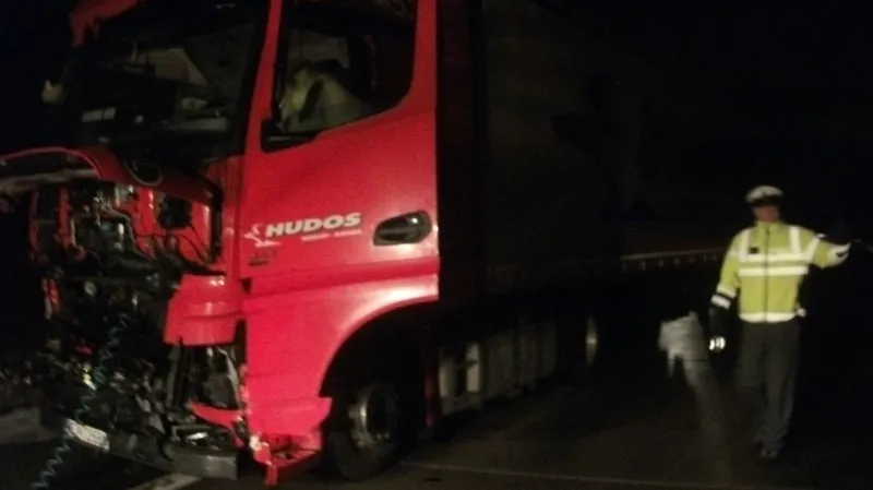 Nehoda zablokovala dálnici D2 u Brna