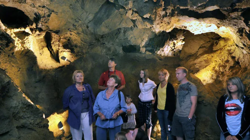 Zbrašovské aragonitové jeskyně