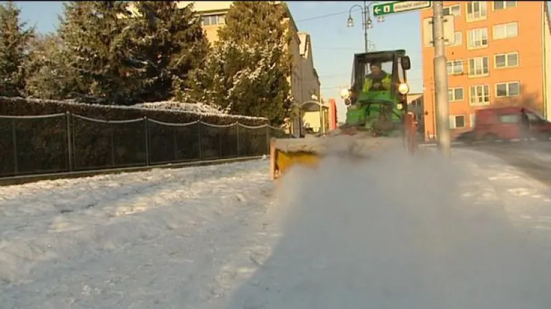Města se připravují na zimu – úklidem i pojištěním