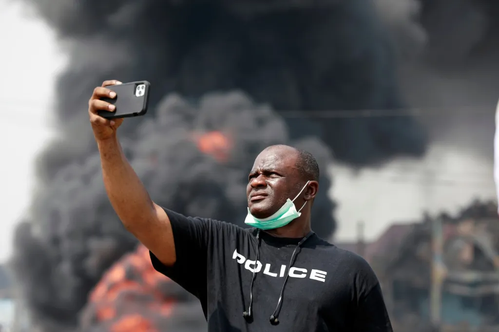 Lagosem otřásl mohutný výbuch. Exploze zdemolovala 50 budov