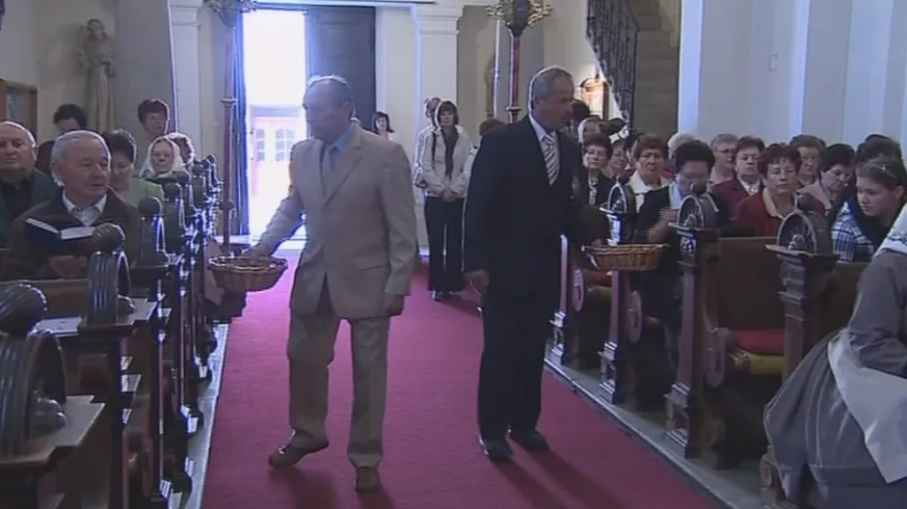 Věřící jsou k církvi štědří