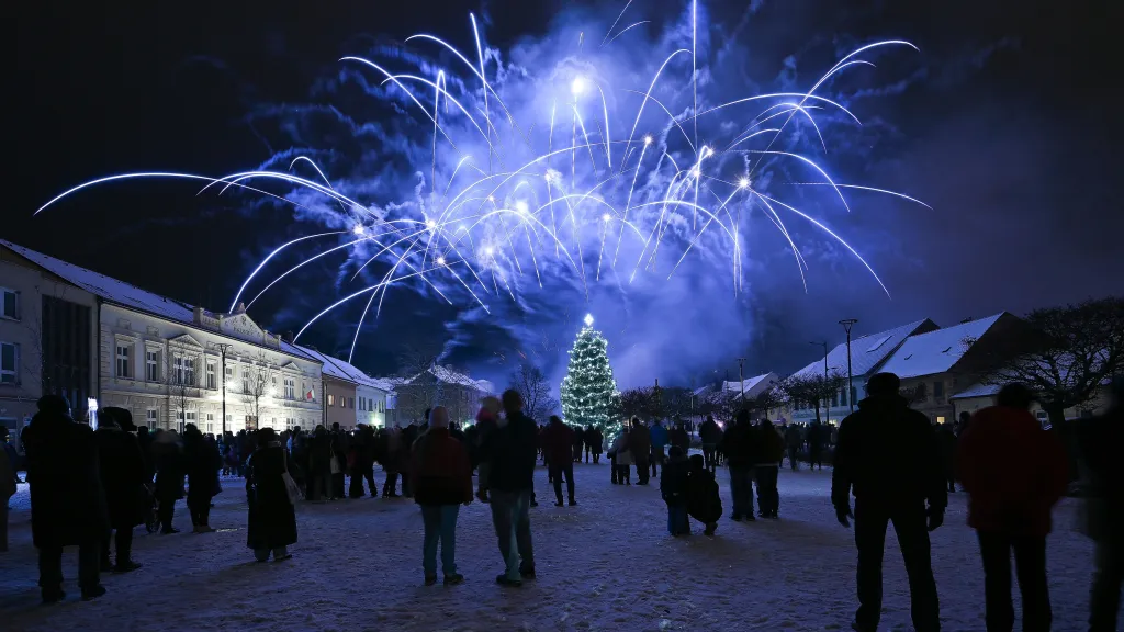 Ohňostroj na náměstí v Letovicích na Blanensku