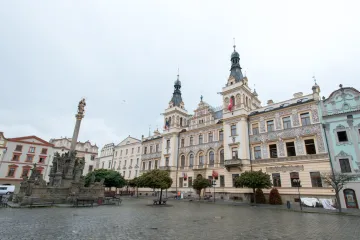 SeČTeno z Pardubického kraje: Hlubokému propadu zabraňuje rozložení firem do různých odvětví