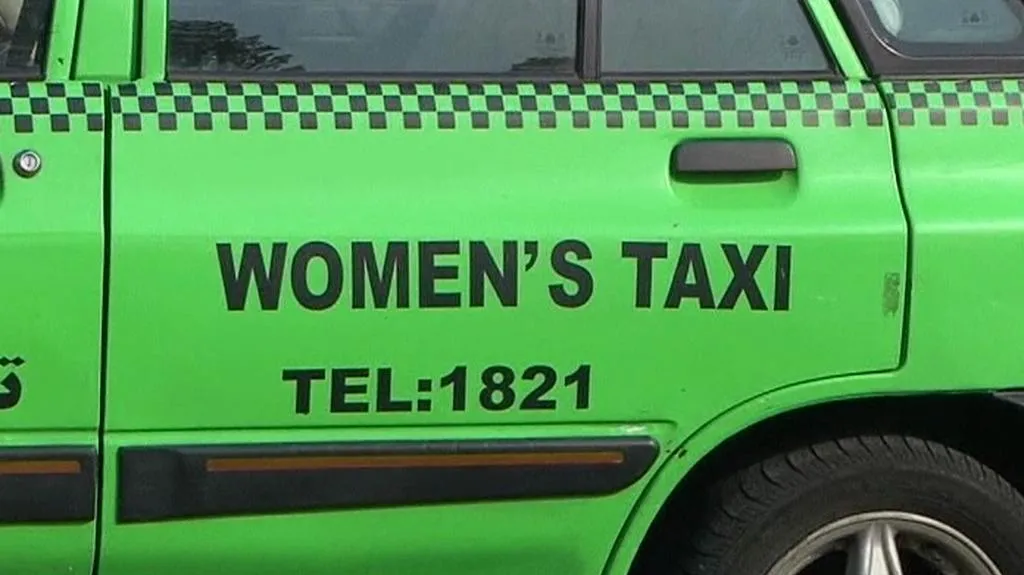 Íránská taxikářská firma pro ženy