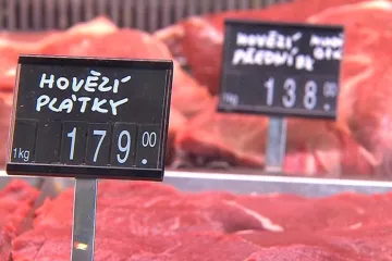 Česko zruší mimořádná opatření vůči dovozu hovězího z Polska 25. března, chce ale záruky