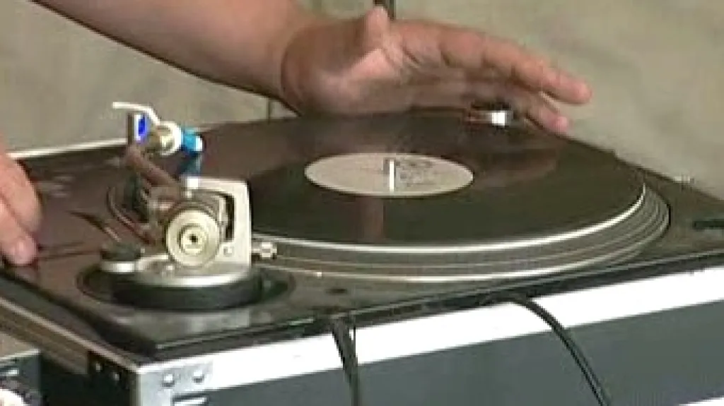 DJ na technoparty