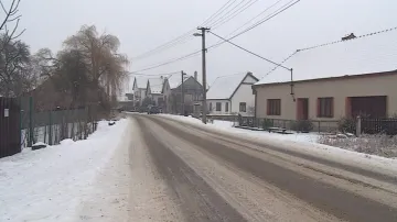 V roce 2012 měl Unín 229 obyvatel