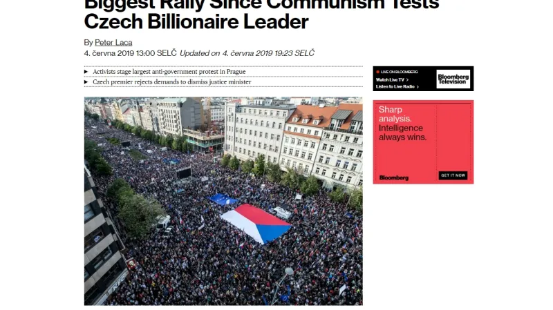 Agentura Bloomberg informuje o pražské demonstraci
