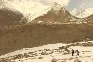 Tání ledovců v asijských velehorách zrychluje, mohou za to teplejší léta