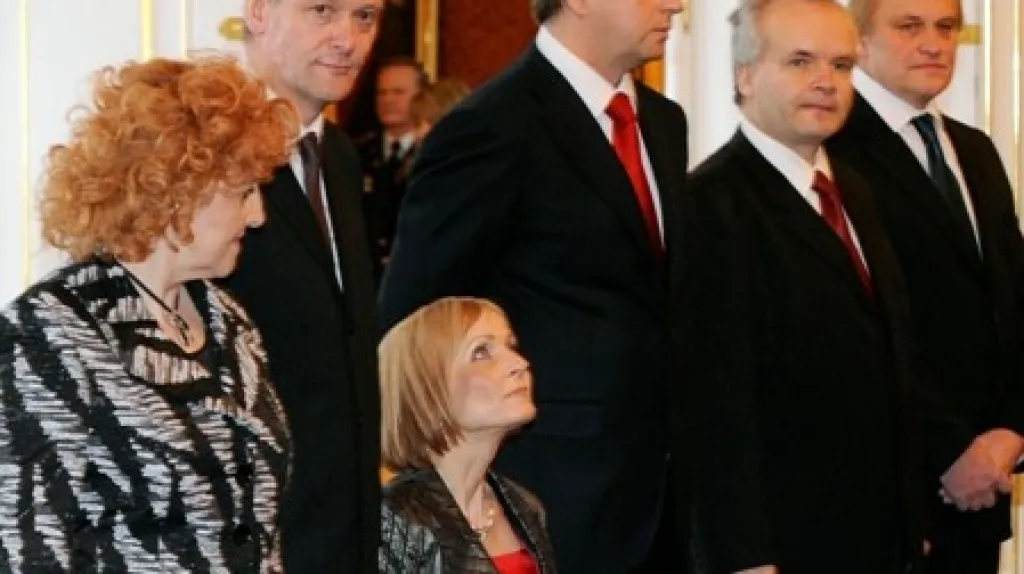 Nově nastupující ministři