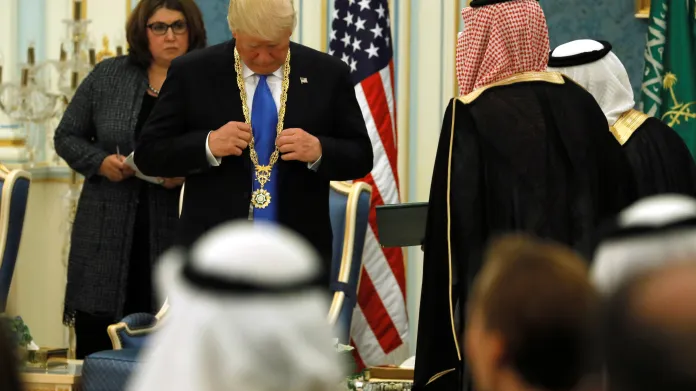 Trump obdržel nejvyšší civilní řád saúdského království
