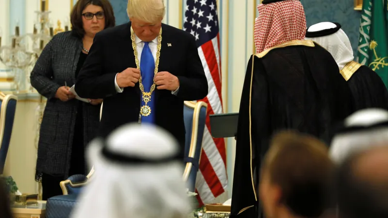 Trump obdržel nejvyšší civilní řád saúdského království