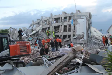 Indonéský ostrov Sulawesi opět zasáhlo zemětřesení