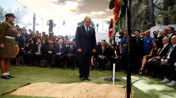 Události: Světoví státníci se rozloučili s Šimonem Peresem