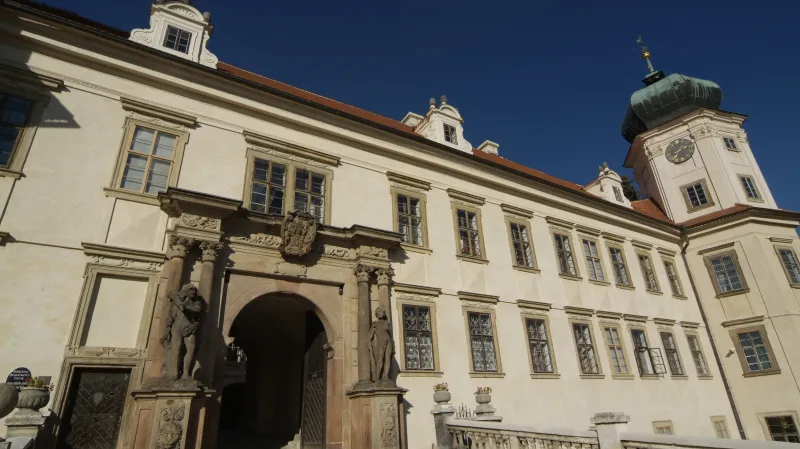 Zámek v Mníšku pod Brdy